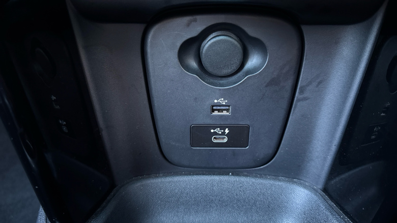 MINI Hatchback 135kW Cooper S Level 3 33kWh 3dr Auto Electric Hatchback